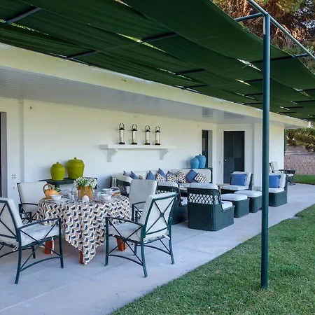 House W Pool & Garden By Lovelystay